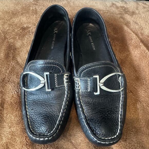 Anne Klein Shoes - Anne Klein Women’s Black Leather Loafers Size 6.5 Silver Buckle Office